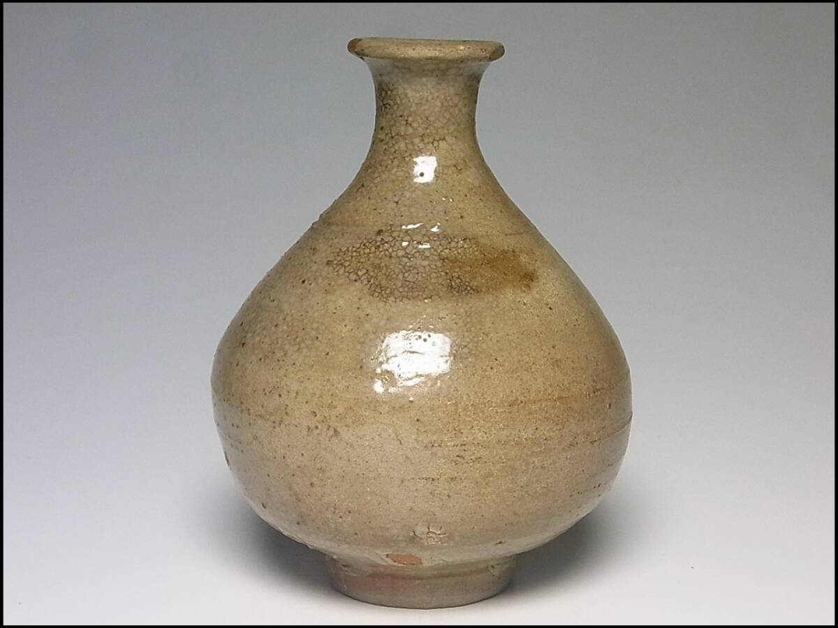 李朝　堅手壺 李朝 鉄砂竹文扁壺｜十七世紀 白く美しい綺麗な肌のあがりに