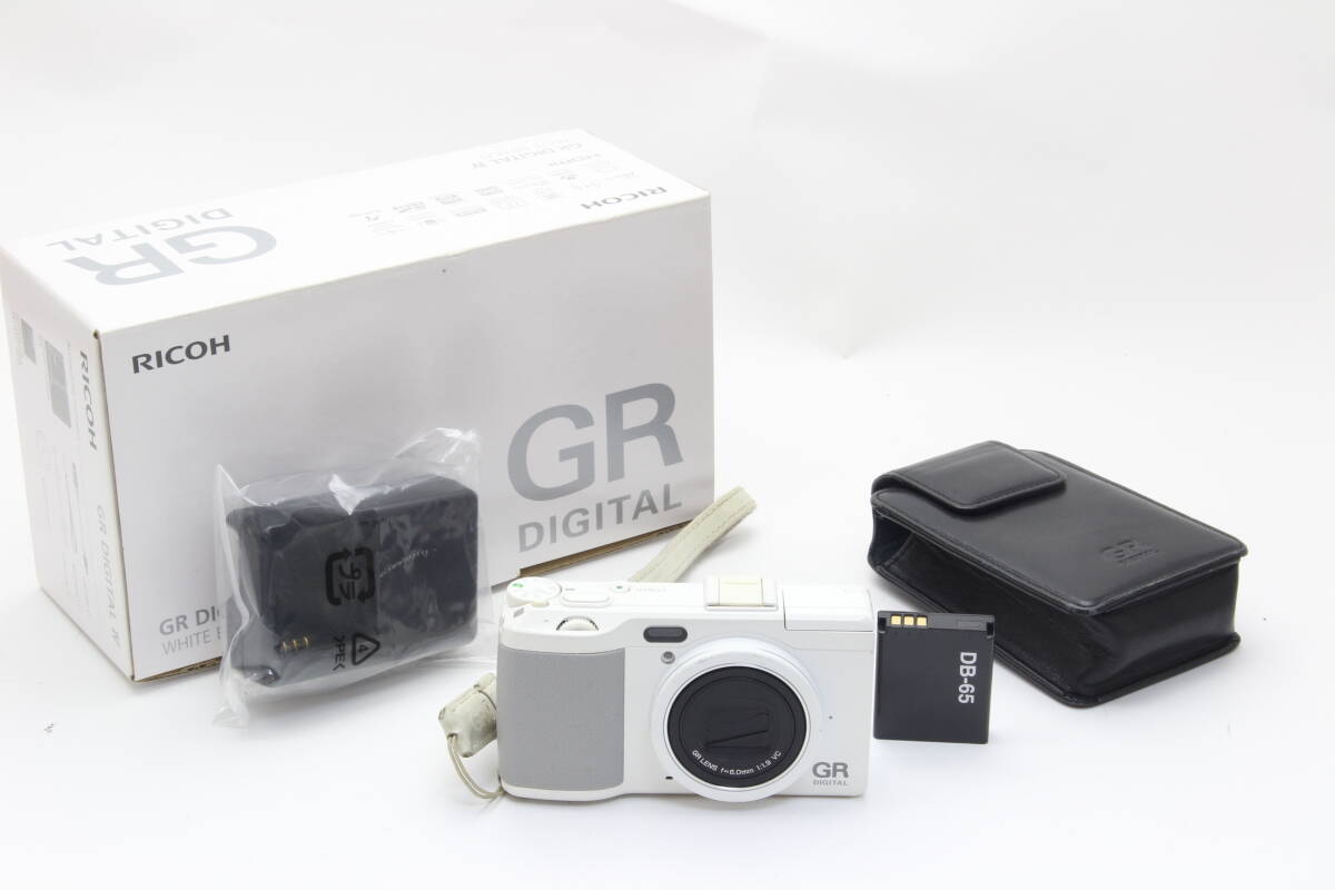 リコー GR DIGITAL IV ホワイトエディション オークション比較