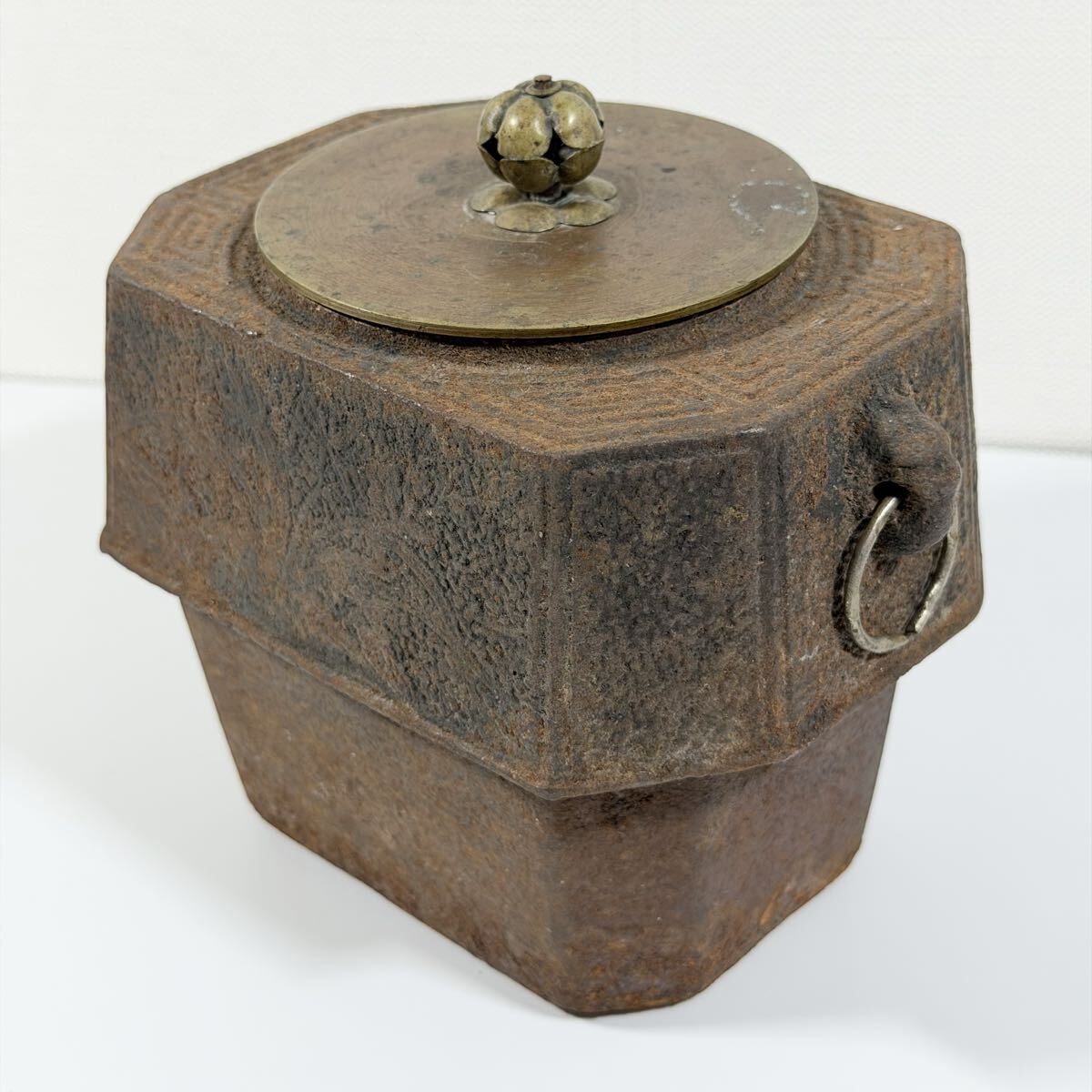 Yahoo!オークション -「菊 紋」(鉄製) (金属工芸)の落札相場・落札価格