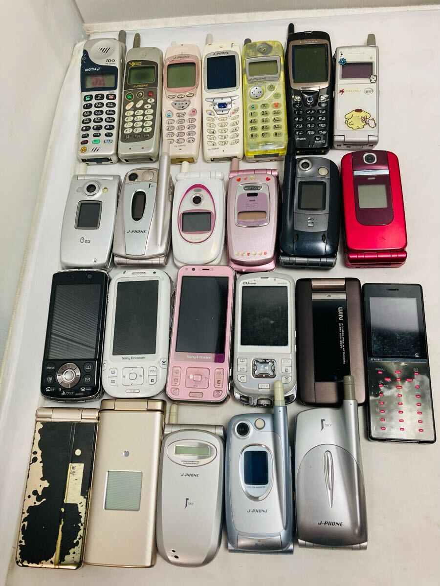大量　50台　携帯電話　ガラケー　まとめ　ジャンク品 I【ジャンク】ガラケー 26台 まとめ売り ガラパゴス携帯 昭和