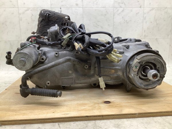 ジャイロup  エンジン ジャイロUP】腰上エンジンのバラシ分解方法｜シリンダーヘッド