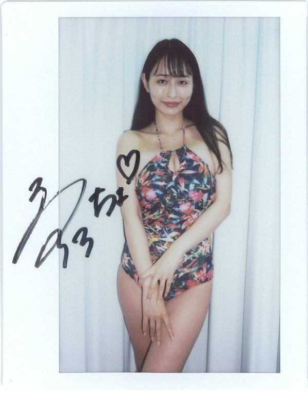 シン　黒ビキニ　直筆サイン入り Yahoo!オークション - 当選通知付き 吉田莉桜 水着 ビキニ 直筆
