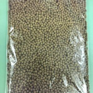 『シマアジ』Ver.登場 海上釣り堀の餌(撒き餌)業務用飼料 シマアジに最適な5㎜サイズ 1kg入り シマアジの寄りが格段にUPします