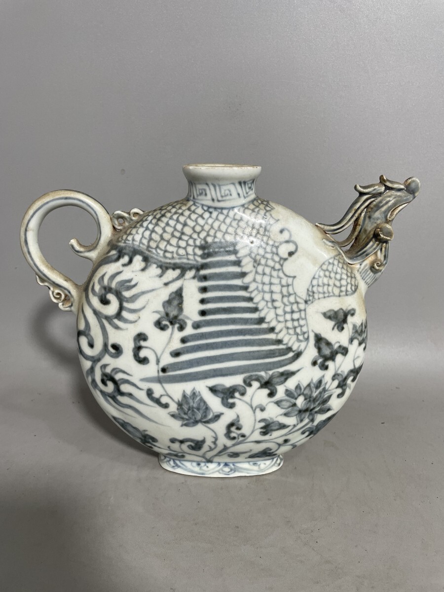 お値下げ中　　中国古玩　明時代　小品飾り瓶　呉須青磁　若松図 お値下げ中 中国古玩 明時代 小品飾り瓶 呉須青磁 若松図