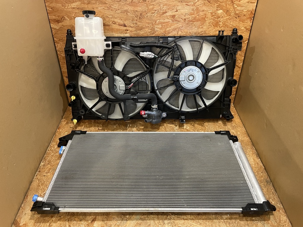 【専用】15枚 Yahoo!オークション -「ラジエーターファンシュラウド」(自動車