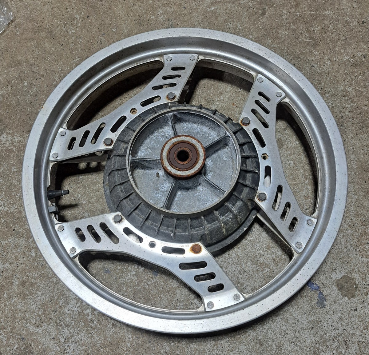 CBX400F ホイール HONDA二輪CBX-400Fコムスターホイール3Ps分解リムバレル研摩