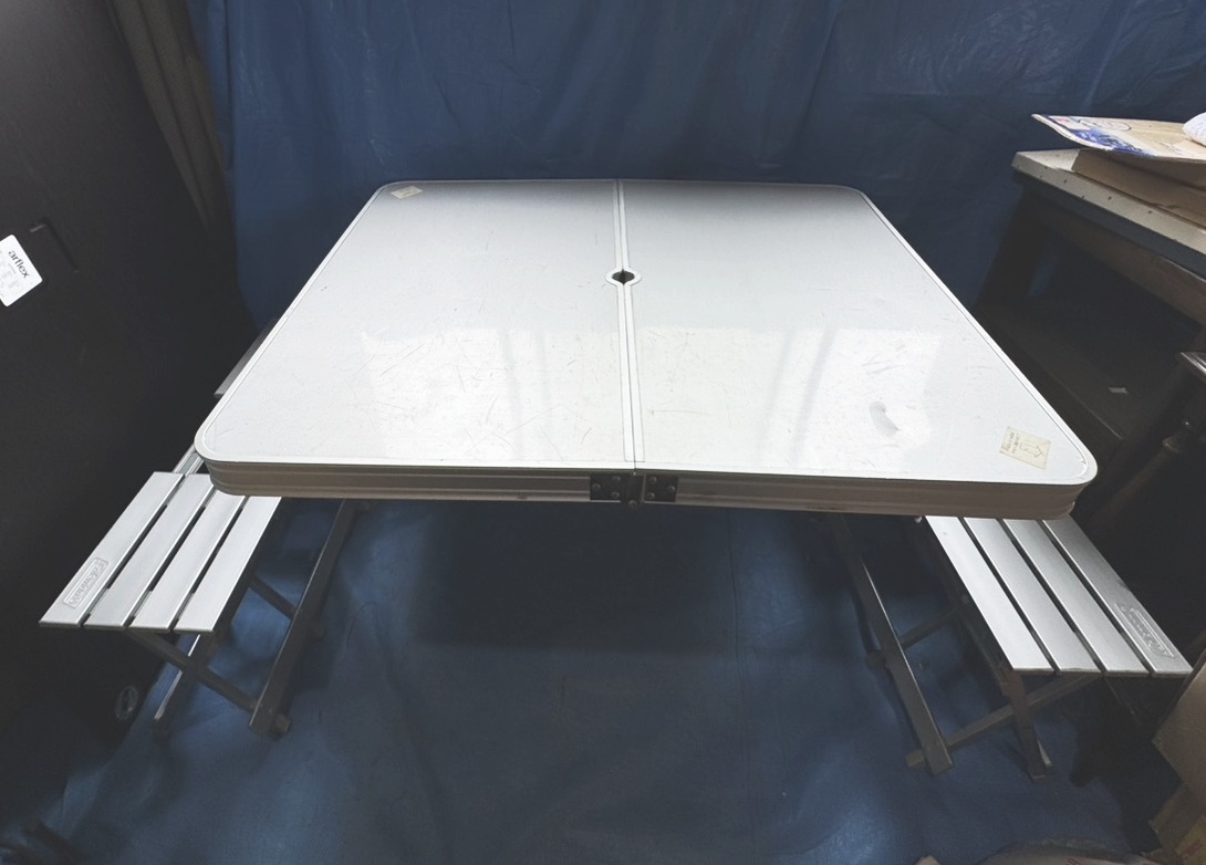 未使用/colemanコールマンLIVING TABLE/高さ４０/７０ｃｍ2段 未使用/colemanコールマンLIVING TABLE/高さ40/70cm2段