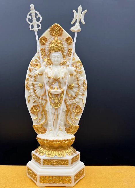 再入荷★限定特選一玉★極上レーザー彫刻【80mm丸玉♢千手観音像】❤️ 再入荷☆限定特選一玉☆極上レーザー彫刻【80mm丸玉♢千手観音像