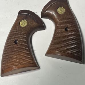 タナカ パイソン純正グリップ