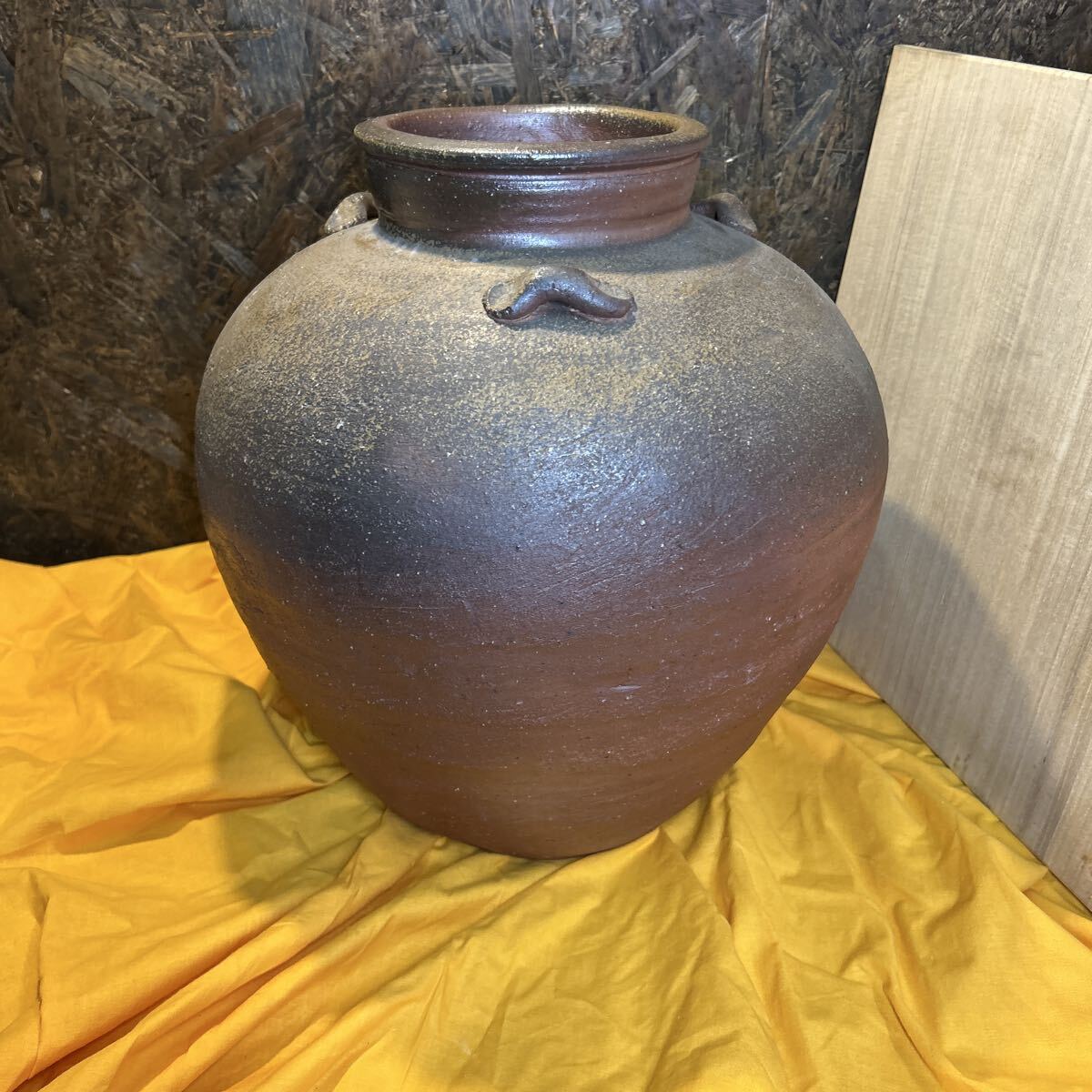 備前焼 花器 花瓶 花入 壺 置物 陶器 獅子 彫刻 細工 窯印 骨董 レトロ 備前焼 花器 花瓶 花入 壺 置物 陶器 獅子 彫刻 細工 窯印 骨董