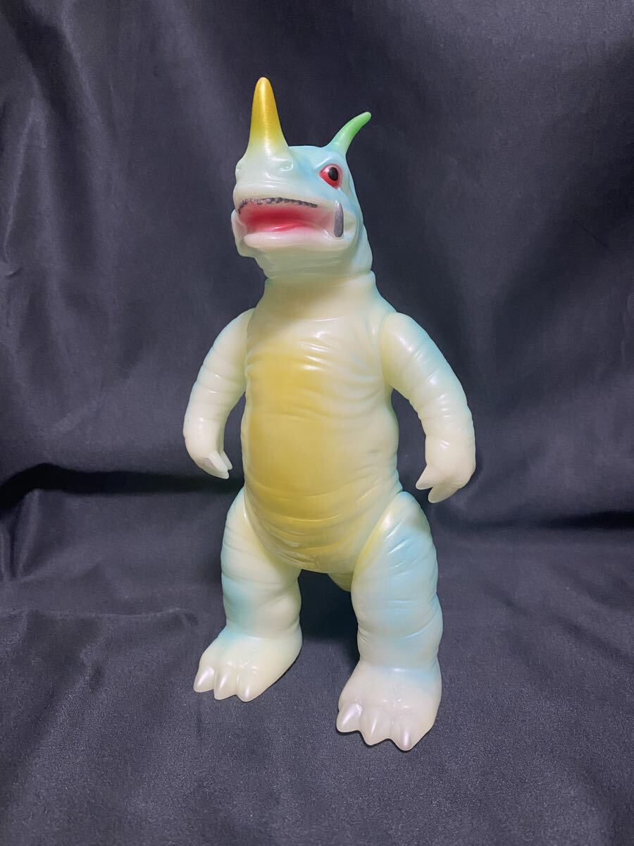 ブルマァク　シャプレー星人　スタンダードソフビ　当時物　マルサン Yahoo!オークション -「マルサン ソフビ 当時」の落札相場・落札価格