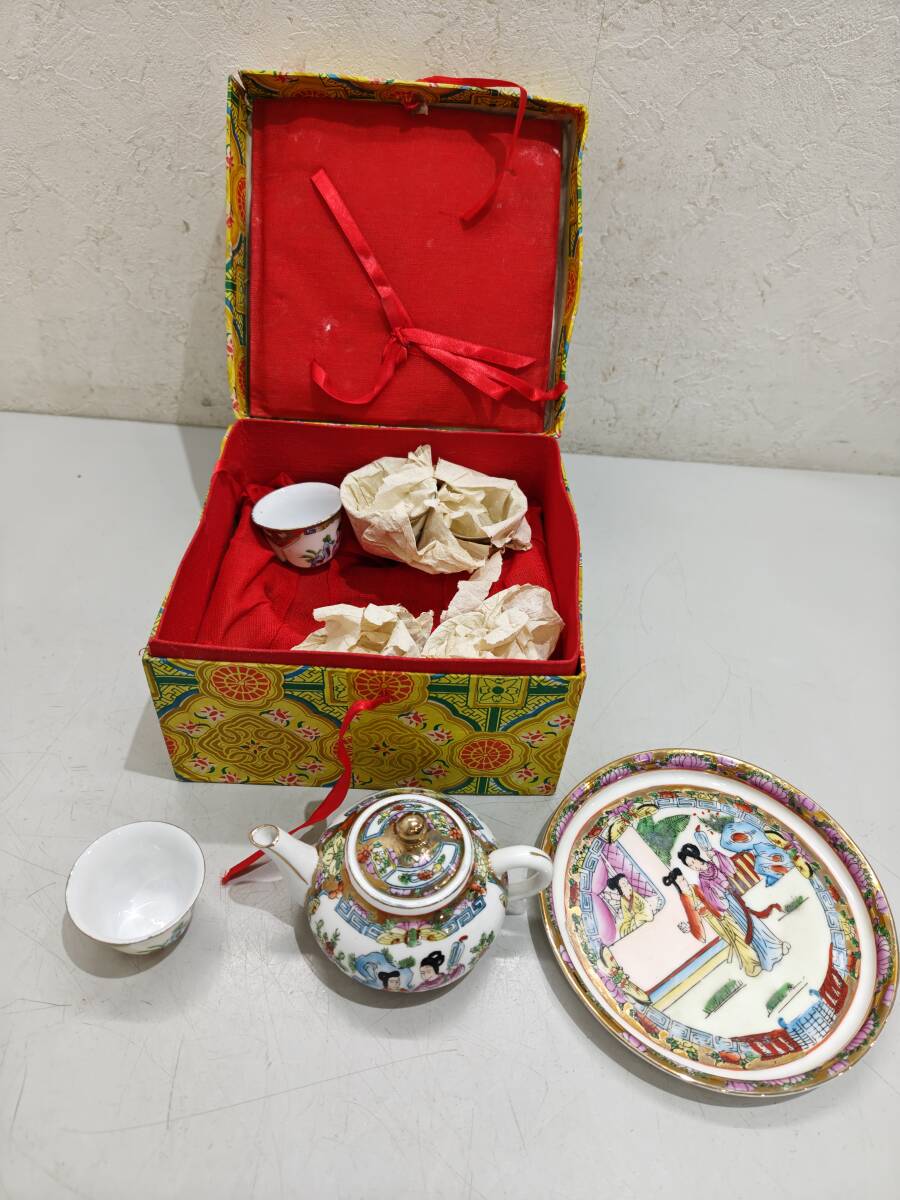 2025年最新】景徳鎮(Jingdezhen)の美しいアンティーク陶磁器