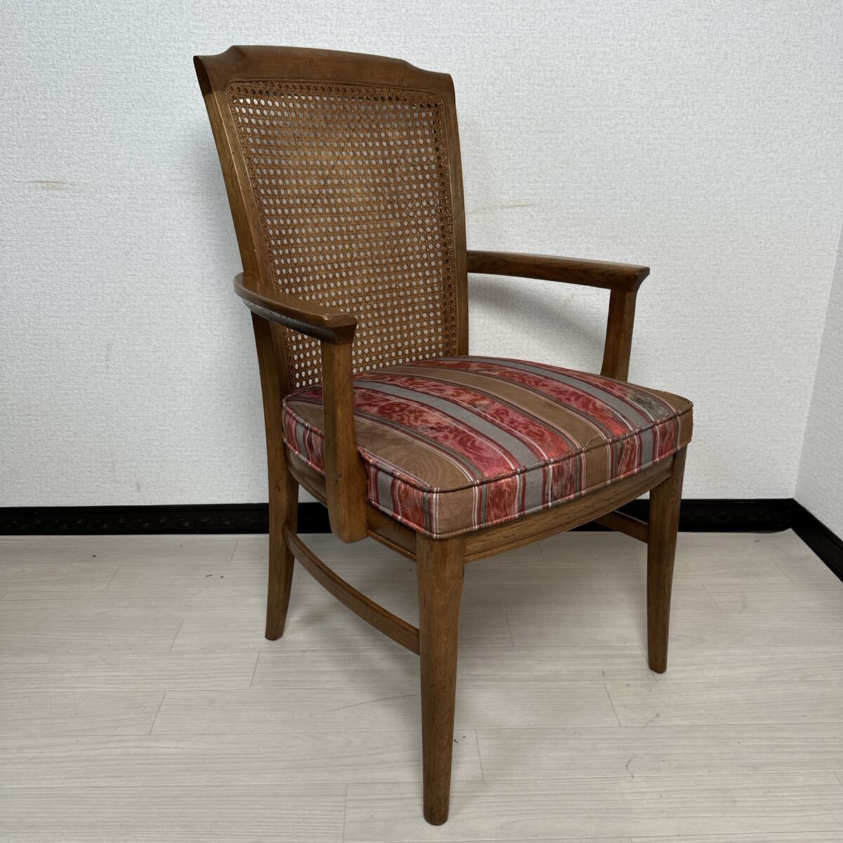 カリモクドマーニ モーガントン アームチェア ダイニングチェア ※i4※ Yahoo!オークション -「カリモク ドマーニ チェア」(カリモク