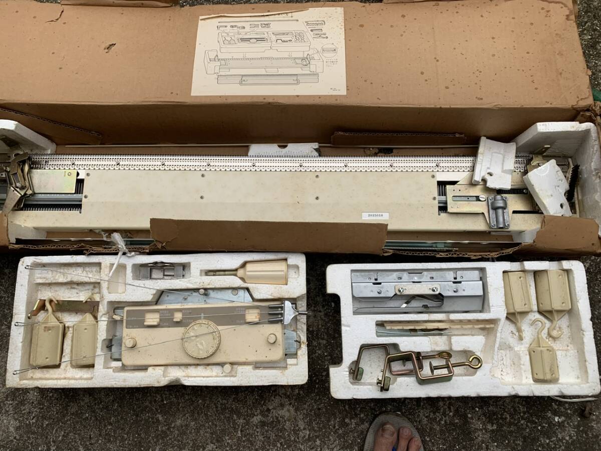 brother ゴム編み機　KR-830未確認ジャンク品扱い(H87) Yahoo!オークション -「ブラザー ゴム編み機 kr」の落札相場