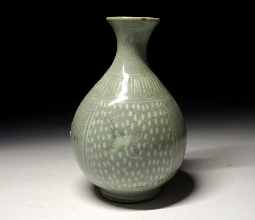 高麗青磁　湯呑　白黒象嵌　李朝　朝鮮美術　時代物骨董アンティーク 高麗青磁 湯呑 白黒象嵌 李朝 朝鮮美術 時代物骨董アンティーク