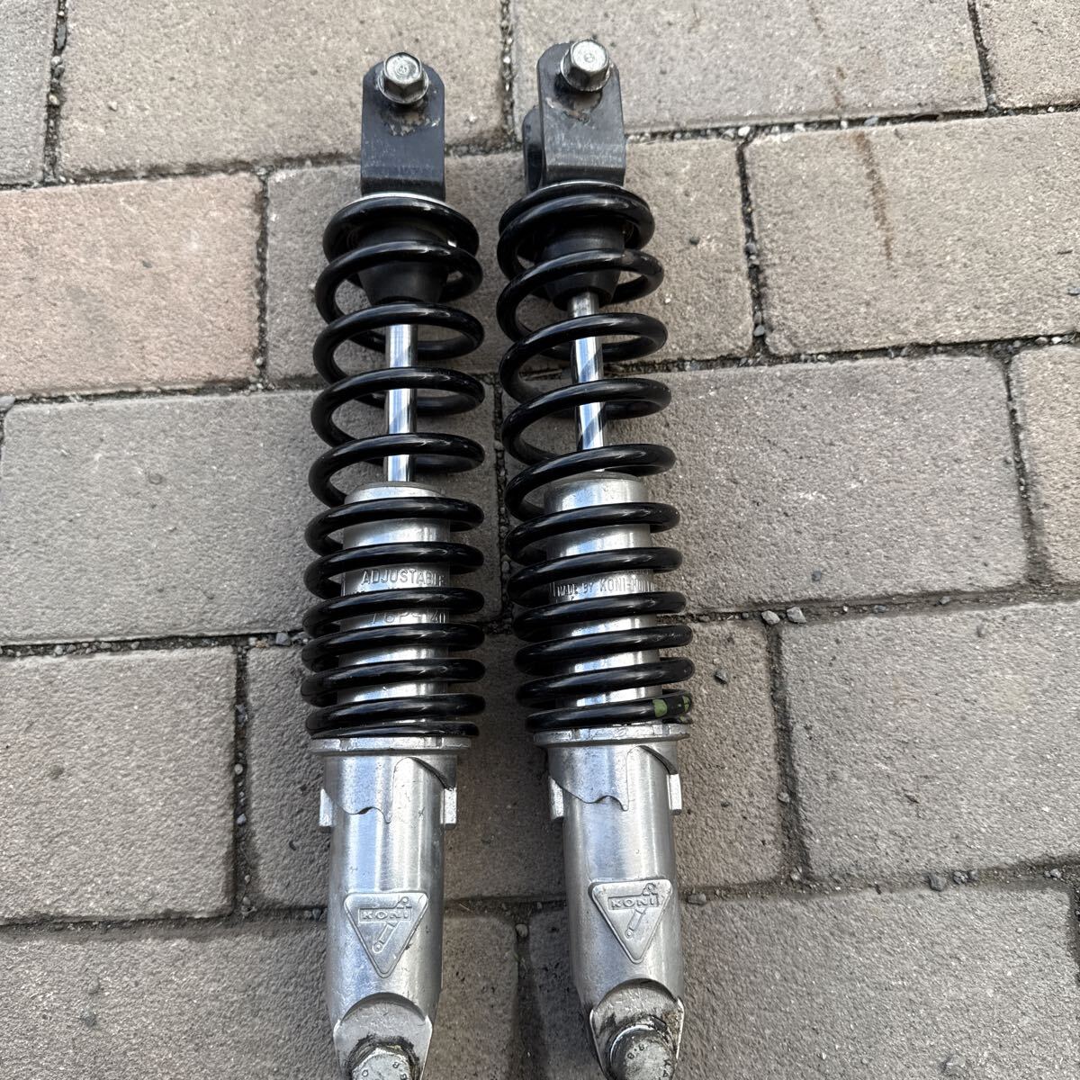 コニーサス　アルミコニーショック KONI（サスペンション） KONI Sports BMW 3シリーズ E30 318i