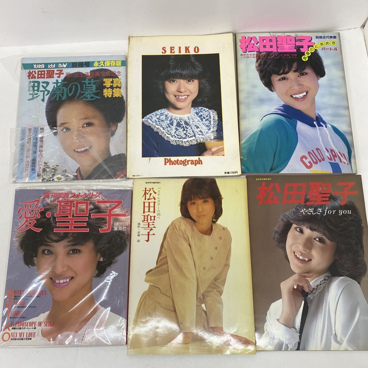 松田聖子 写真集　高原　スクーター　コンサート　ライブ　着物　ポスター付き　絶版 松田聖子 写真集 高原 スクーター コンサート ライブ 着物