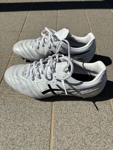 Asics футбол шиповки