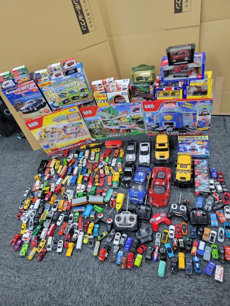 トミカ　トミカ以外のミニカー　まとめ売り　70台以上 トミカ トミカ以外のミニカー まとめ売り 70台以上 トミカ