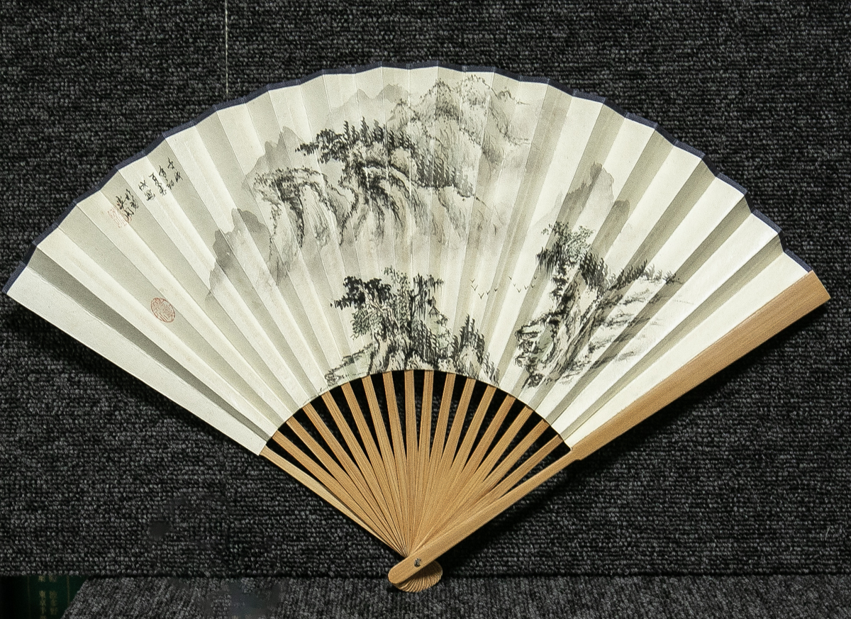 2025年最新】中国の美しい扇子が勢ぞろい 豊富なデザインと多彩
