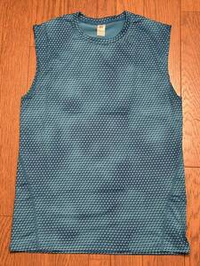 UNDER ARMOUR