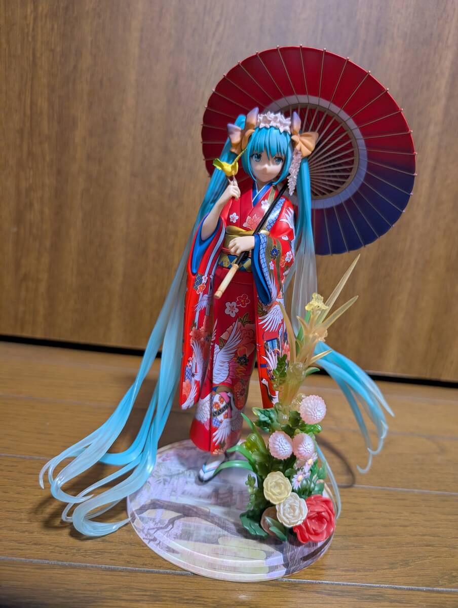 初音ミク 〜花色衣〜 1/8 スケールフィギュア 初音ミク ～花色衣～ 1/8 完成品フィギュア