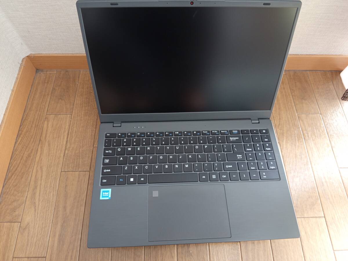 【ジャンク品/美品】通電不可 ノートパソコンシルバー Intel搭載 ジャンク品/美品】通電不可 ノートパソコンシルバー Intel搭載