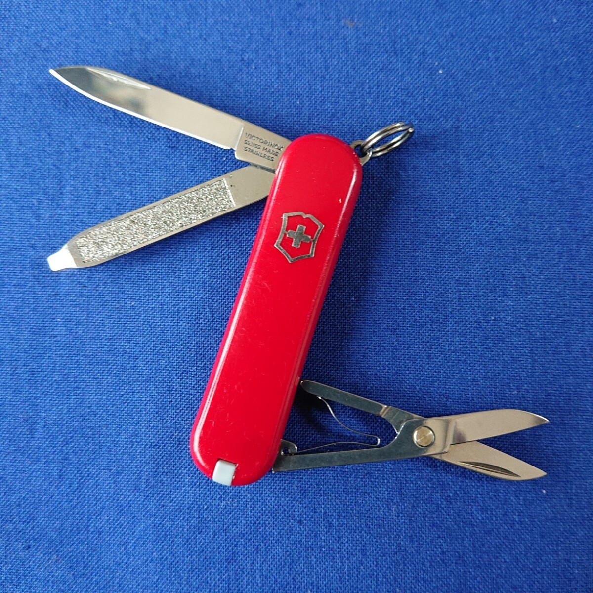 VICTORINOX ビクトリノックス　中古ナイフ 5本 Amazon | VICTORINOX(ビクトリノックス) コンパクト レッド