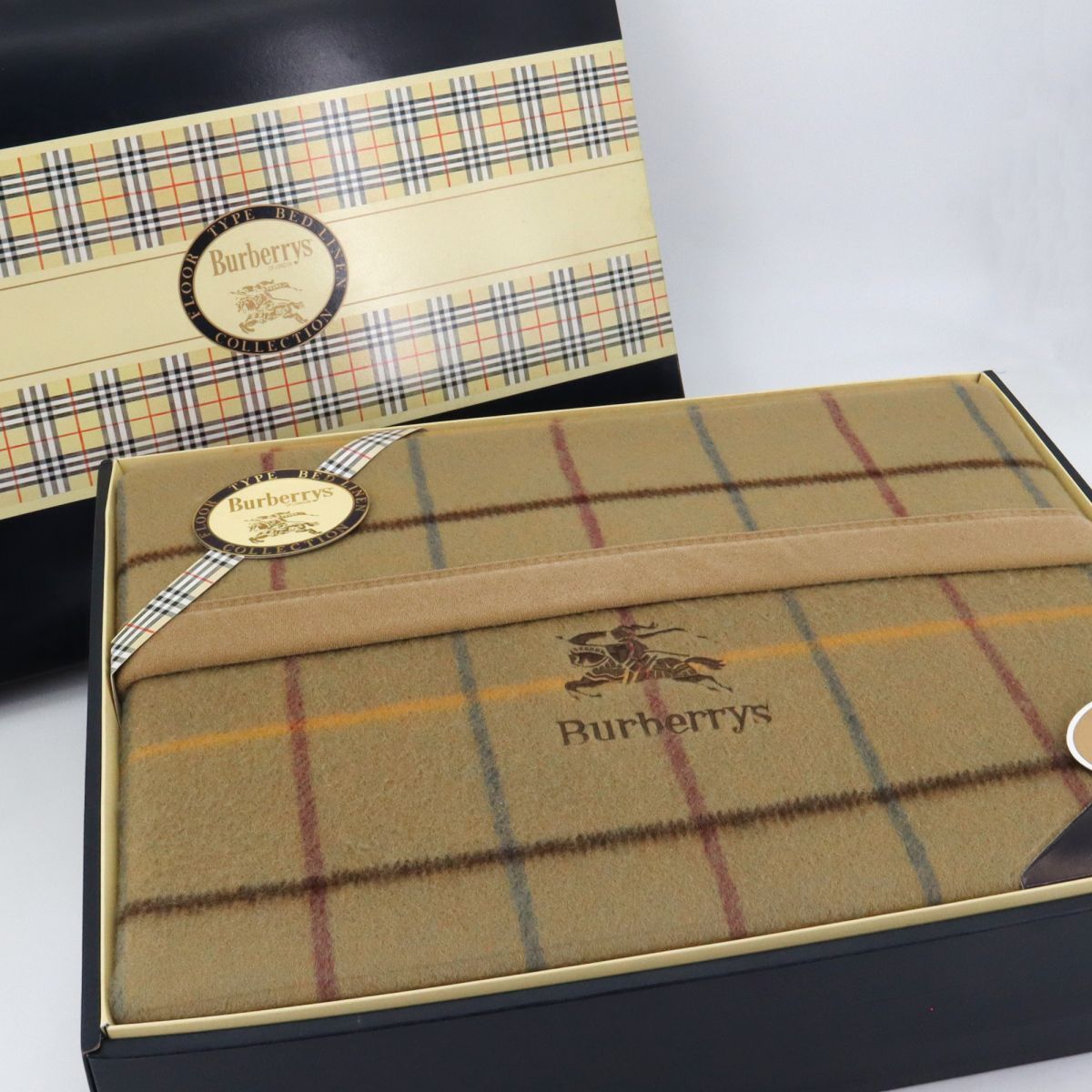 売り切りセール 新品未使用!Burberrys 高級純毛毛布と膝掛けセット 2025年最新】Yahoo!オークション -バーバリー 毛布の中古品