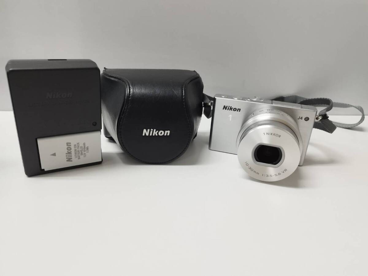 【元箱付き】Nikon 1 J4 シルバー 10-30mmレンズキット Amazon | Nikon ミラーレス一眼 Nikon1 J4 ダブルズームキット