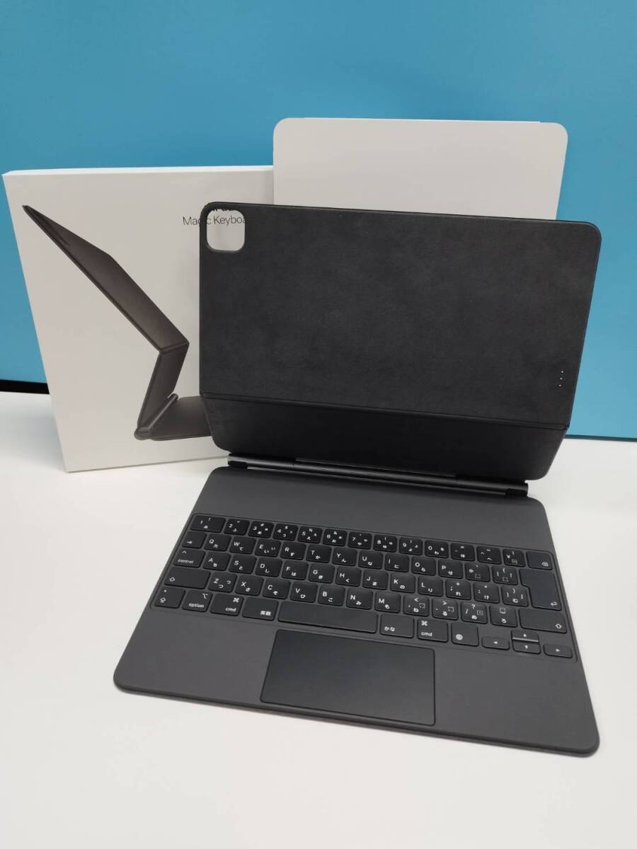 Apple 12.9インチiPad Pro(第6世代)用 Magic Keyboard 日本語 MJQK3J/A