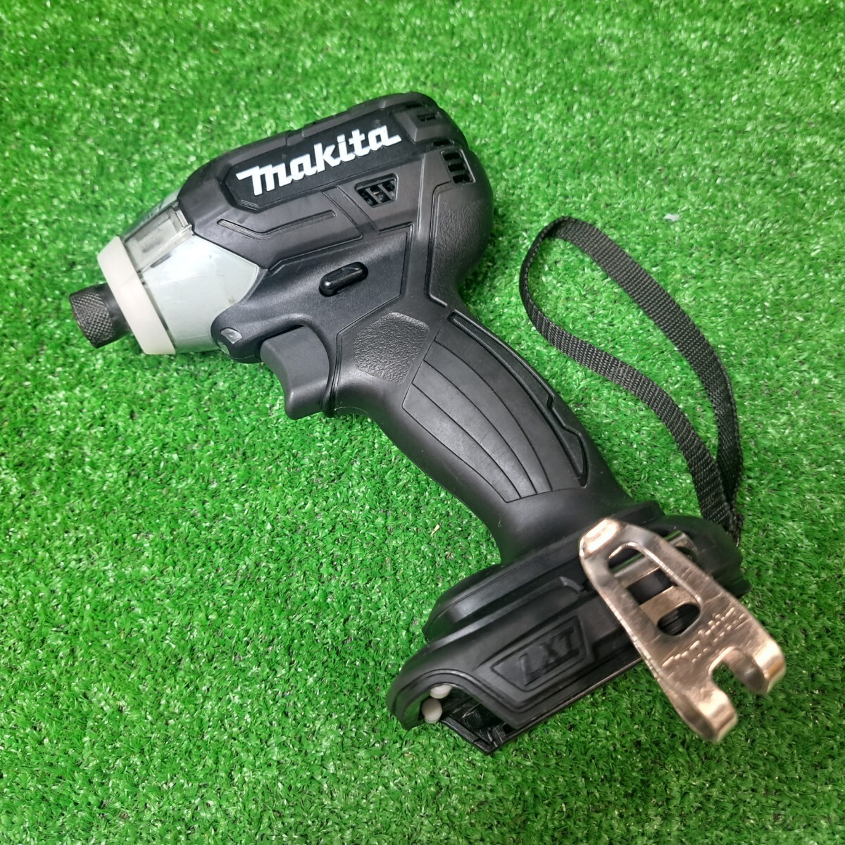インパクトドライバー makita 18v　中古 makita】【未使用品】マキタ『18V 充電式ソフトインパクトドライバ 青