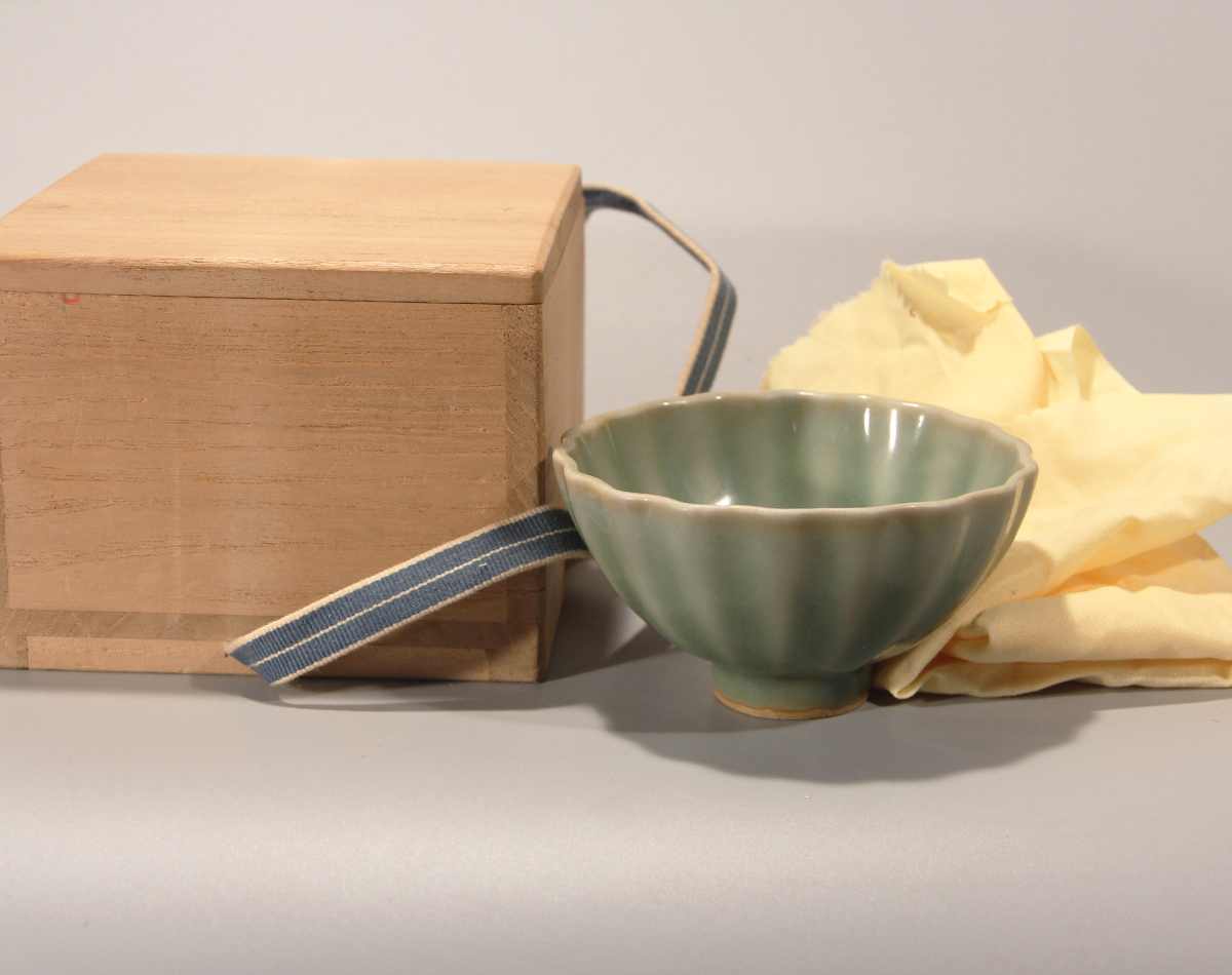 Yahoo!オークション -「青磁 龍泉窯」の落札相場・落札価格