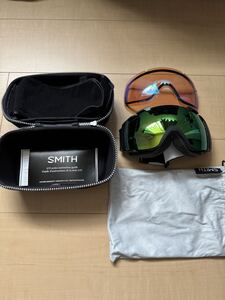 SMITH(ヘルメット、サングラス)