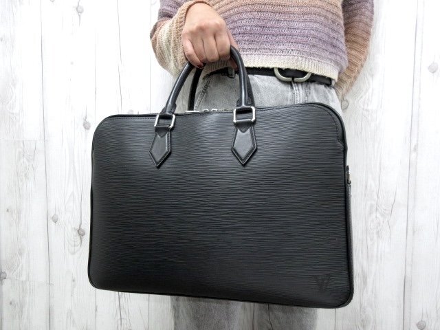 【極美品】Louis Vuitton エピ　ビジネスバッグバッグ　バッグ 楽天市場】【バッグ】LOUIS VUITTON ルイ ヴィトン エピ