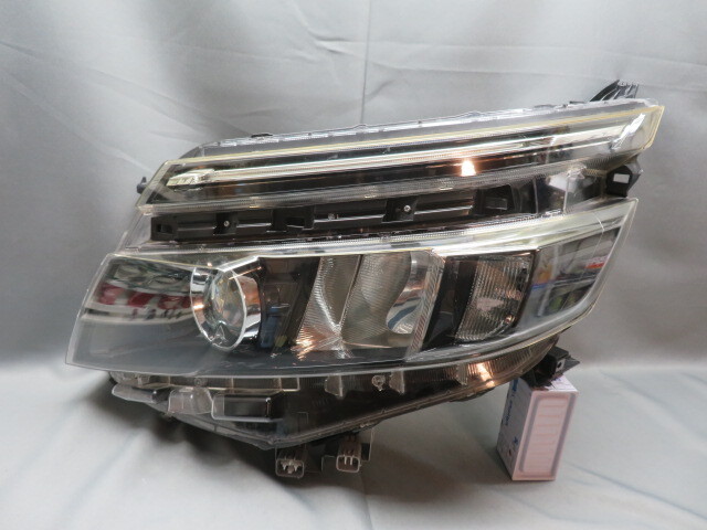 ヴォクシー　左ヘッドライト Yahoo!オークション -「80 ヴォクシー ヘッドライト 左」の落札