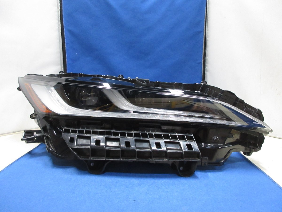 トヨタ 80系ハリアー 右ヘッドライト 中古 81145-48J10 トヨタ 80系ハリアー 右ヘッドライト 中古 81145-48J10 ハリアー