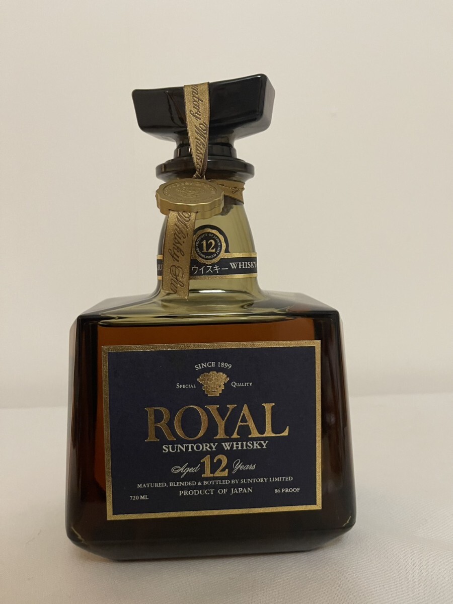 古酒未開栓サントリーウイスキー、ローヤル12年、2002年600ml（午歲） 古酒未開栓サントリーウイスキー、ローヤル12年、2002年600ml