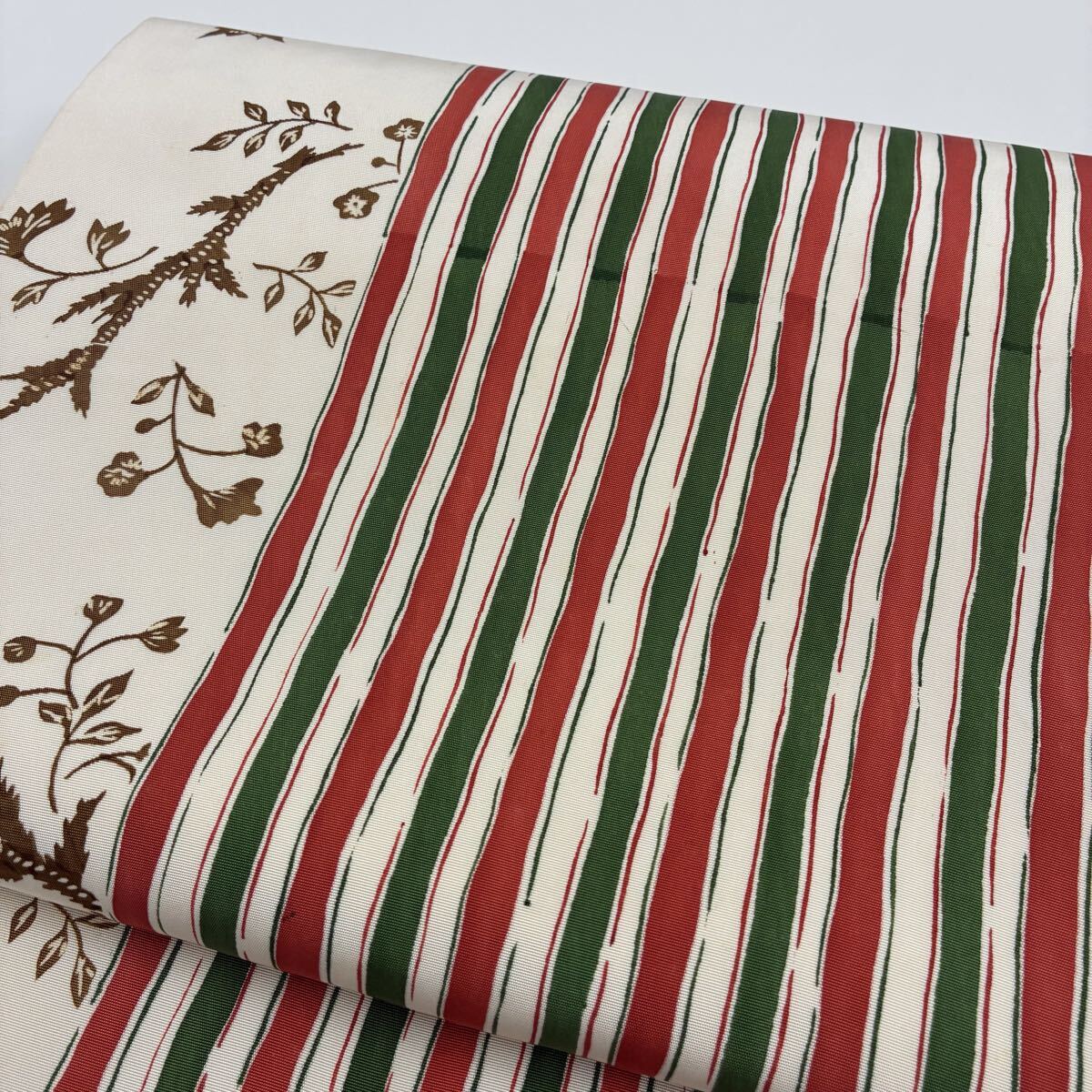 未使用品 名古屋帯 塩瀬 モスグリーン 唐花 金駒刺繍 鳥 3m71cm 正絹 翠明百合＊夏帯 絽 刺繍 白百合 ゆり ユリ グリーン 緑
