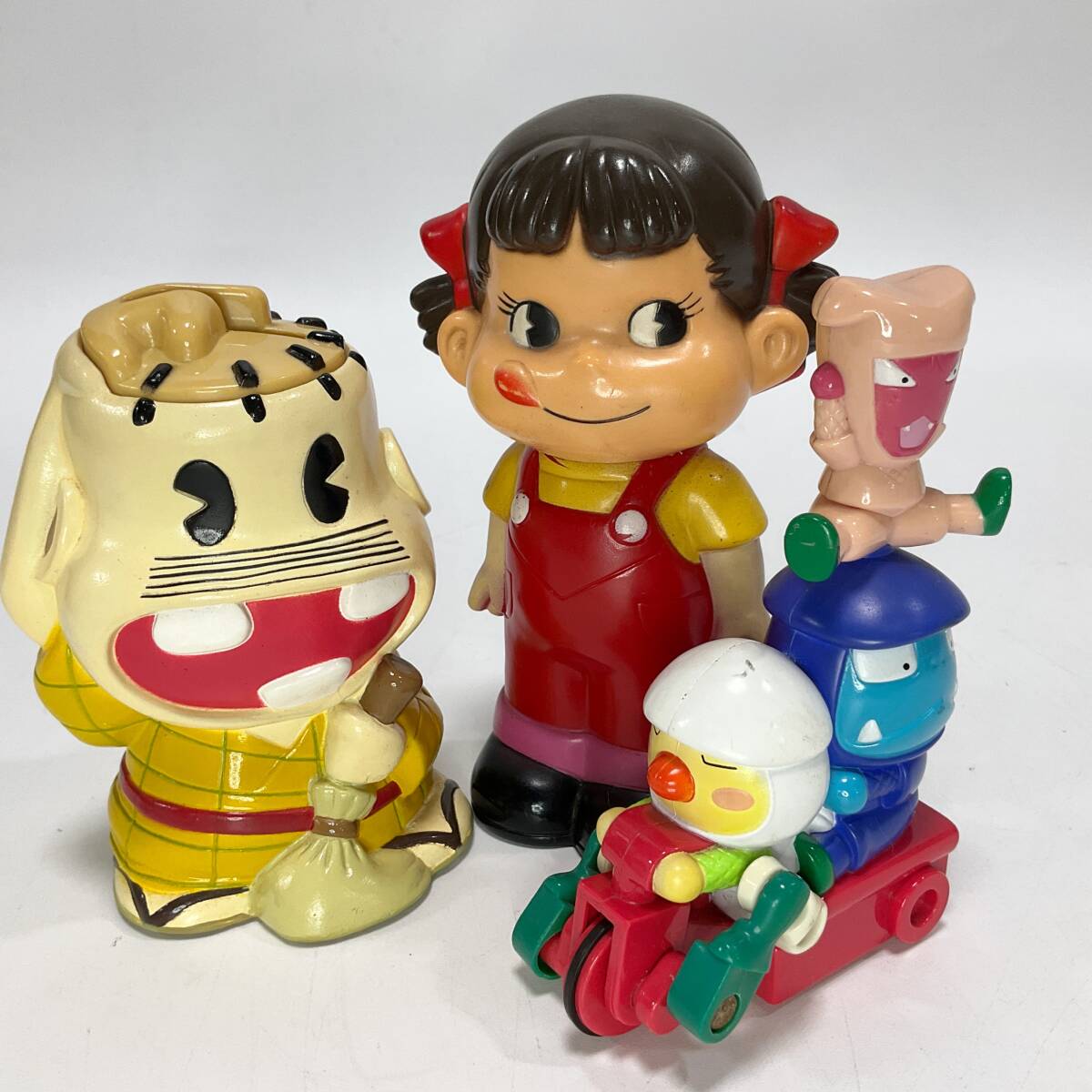 ペコちゃん 貯金箱 フィギュア ペコちゃんポコちゃん貯金箱｜トレファクONLINE