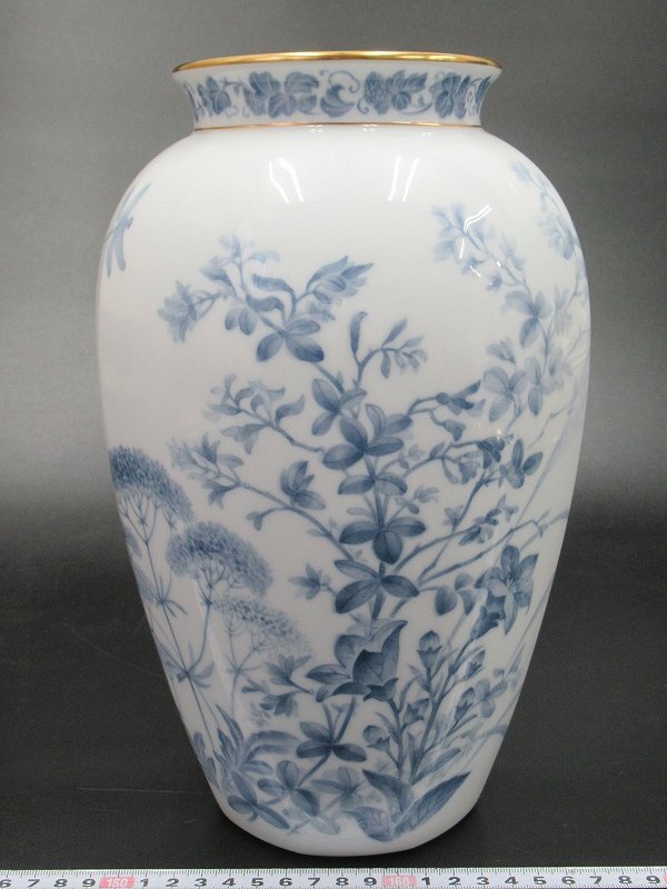 OKURA 大倉陶園 染付 唐草 フラワーベース 2165 大倉陶園 OKURA 花瓶 フラワーベース 金縁染付花蝶鳥文