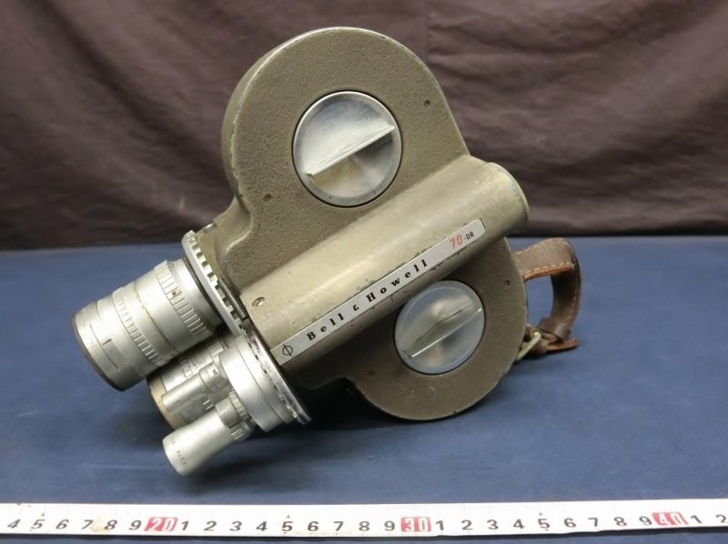 Bell & Howell ベル&ハウエル 70-DR 10mm 撮影機 Bell & Howell ベル&ハウエル 70-DR 10mm 撮影機