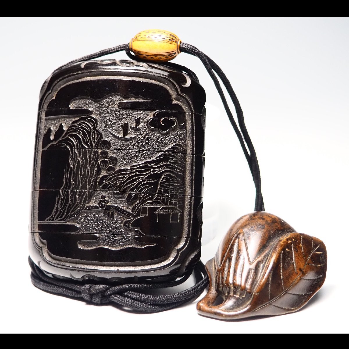 時代物 漆器 印籠 鶏 犬 提げ物 根付 時代物 漆器 印籠 鶏 犬 提げ物 根付 江戸 根付のYahoo