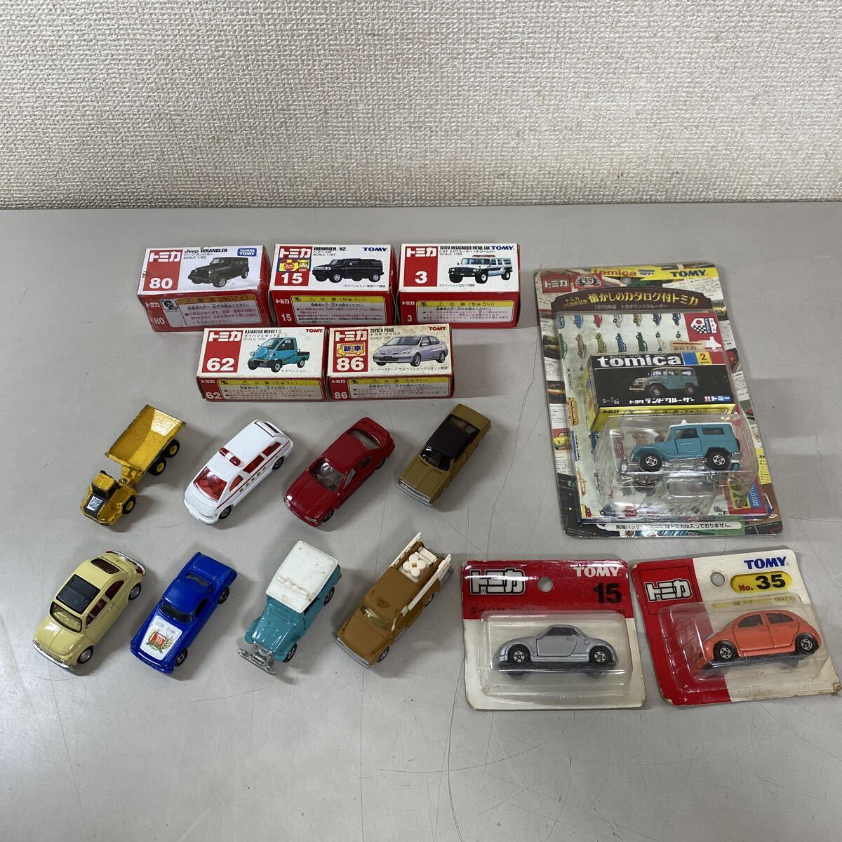 Yahoo!オークション -「懐かしのカタログ付トミカ」の落札相場