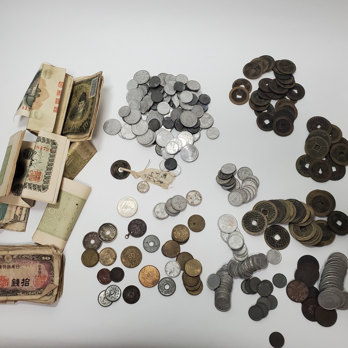 外貨　　古銭　まとめ売り　3㎏ 外貨 古銭 まとめ - メルカリ
