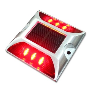 Дорожные шпильки солнечные светодиодные 1 мигающий предупредительный свет предупредительный свет светодиодный свет сад встроенный парковка водонепроницаемый открытый парковка тротуар перекресток дорога земля установка