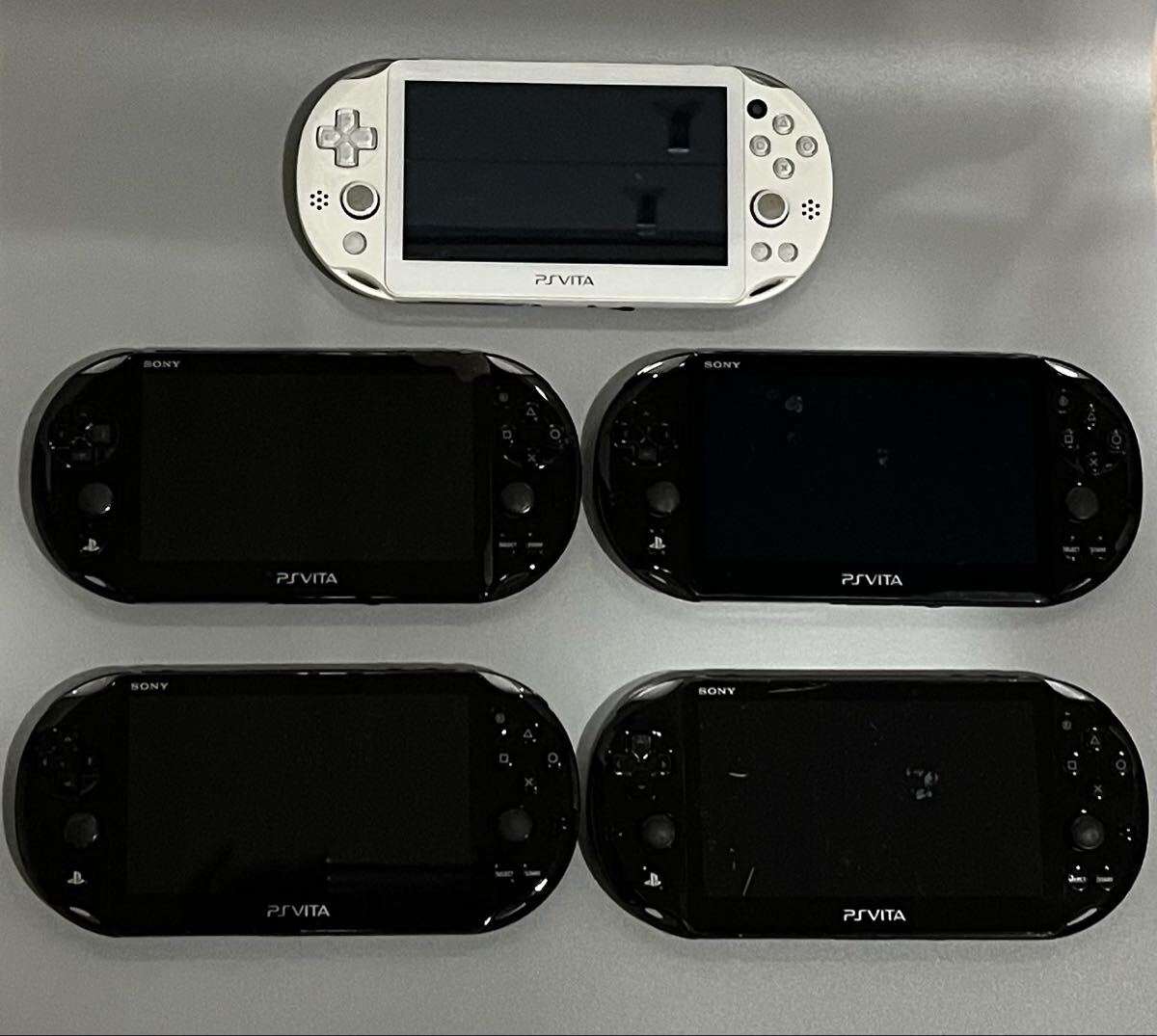 【訳ありジャンク】PSVITA PCH-2000 ブラック psvita PCH-2000 Black ブラックリーバイス 71507xx Gジャン