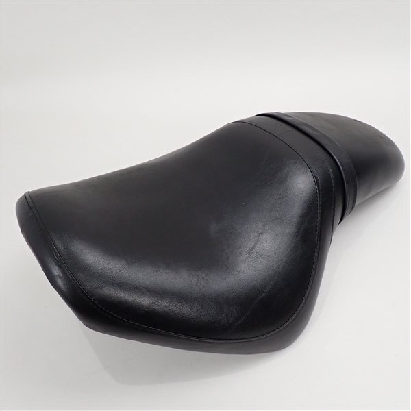 マグナ250 用　シート　張替え済み HONDA ホンダ MAGNA250 マグナ250 1枚張り バイクシート張替え