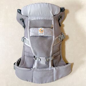 極美品 エルゴベビー ADAPT ベビーキャリア クールエアグレー 抱っこ紐 ergobaby 抱っこひも グレー メッシュ