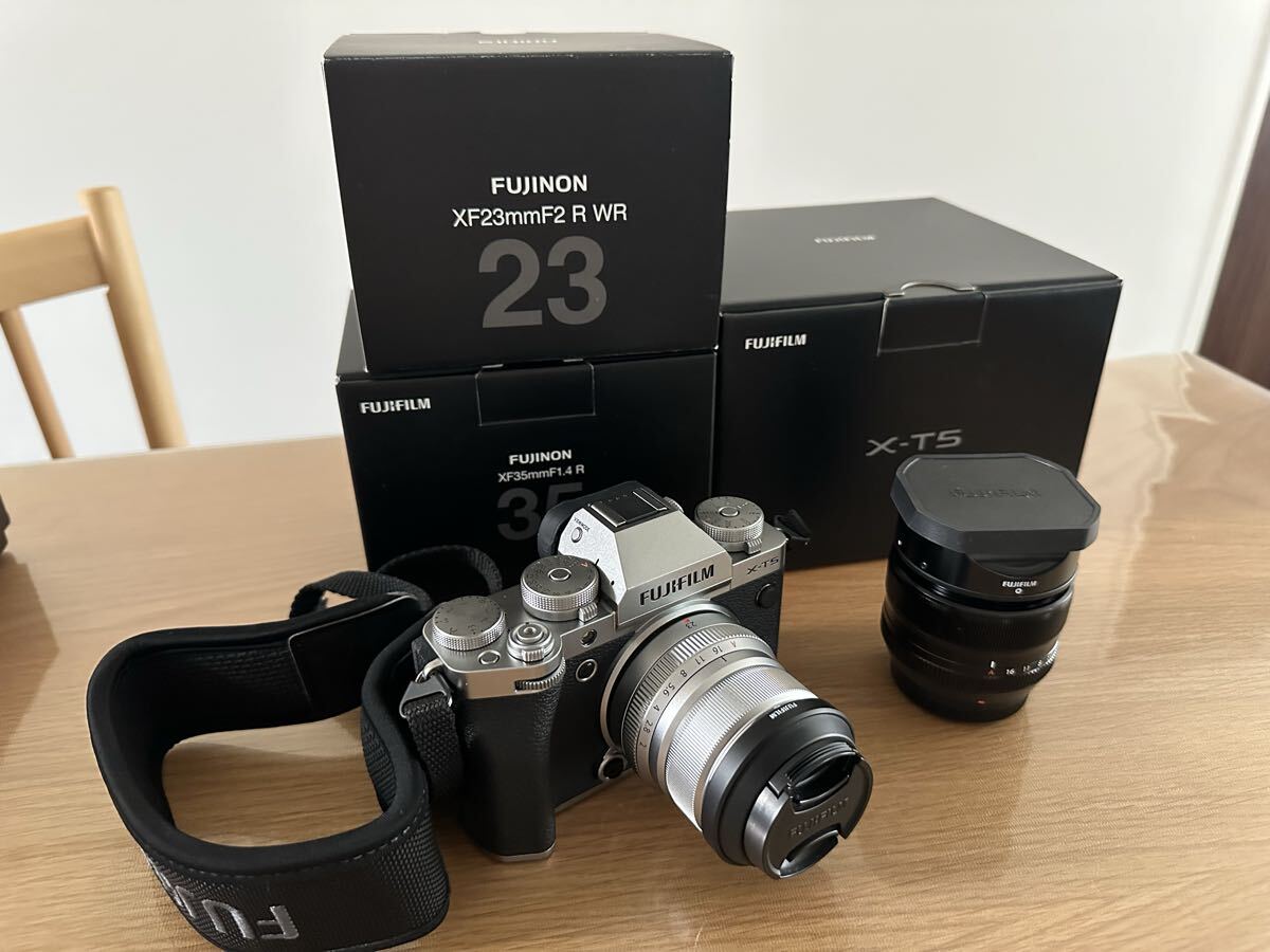 美品 FUJIFILM X-T5 ボディ と付属品多数 富士フイルム - FUJIFILM X-T5 ボディ ブラックの通販 by
